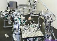 Експерти роблять ставку в хірургії на роботів і аналіз ДНК