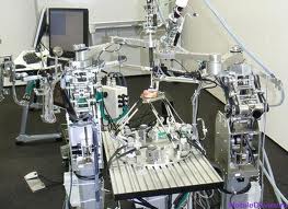Експерти роблять ставку в хірургії на роботів і аналіз ДНК