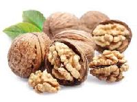 Відновити здоров'я кишечника допоможуть волоські горіхи